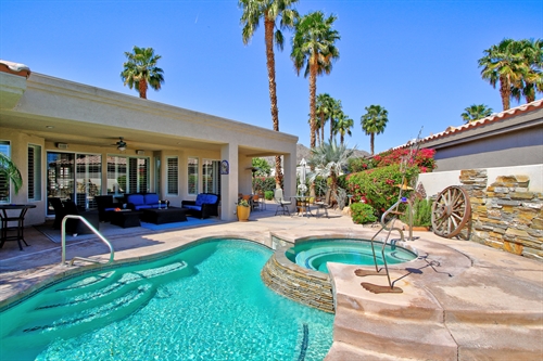 Palm Springs Luxury Realty Spectacular Lake front Home in Lake La ...